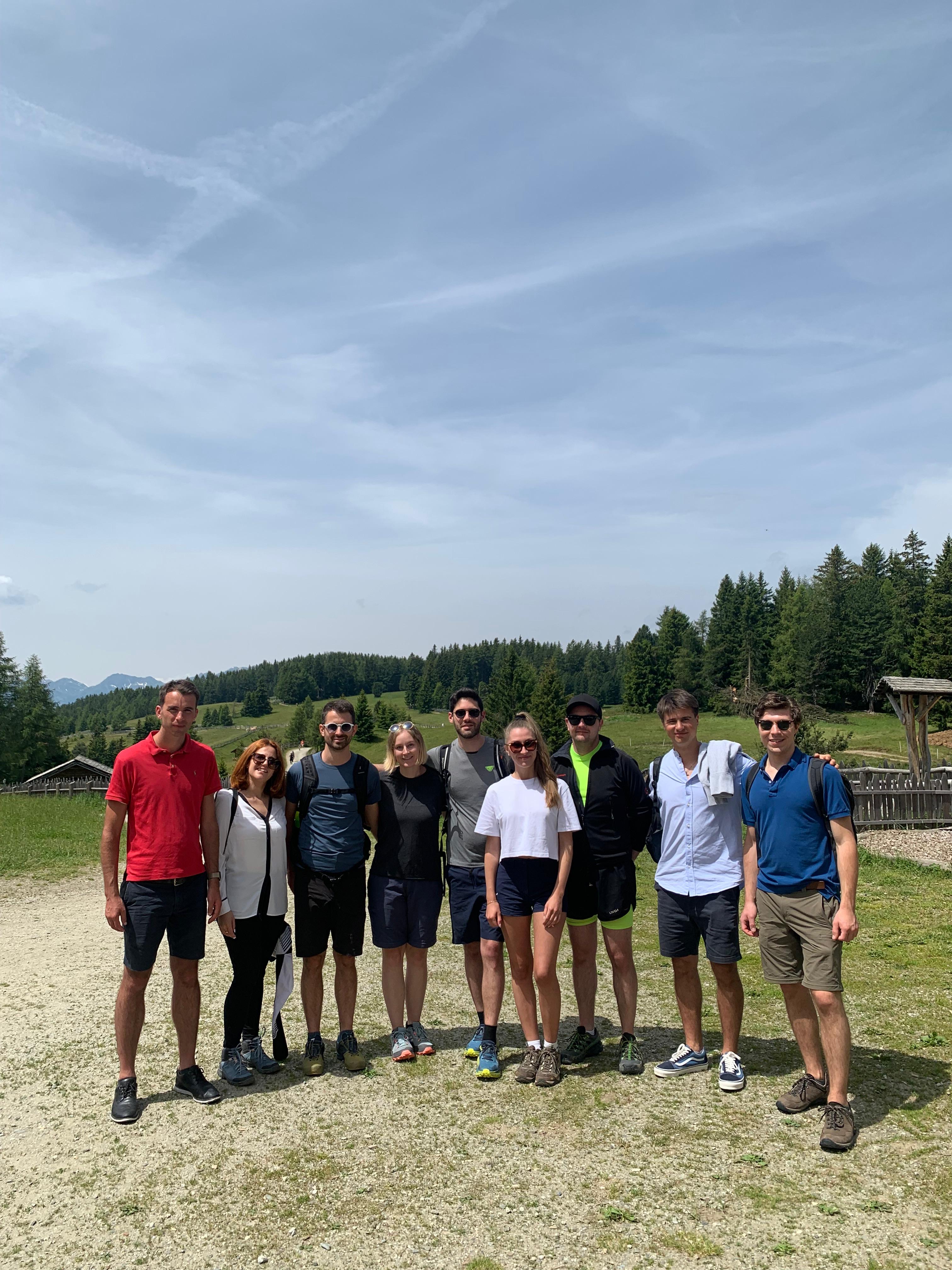 Gruppe der Jungen im hds bei einem Ausflug